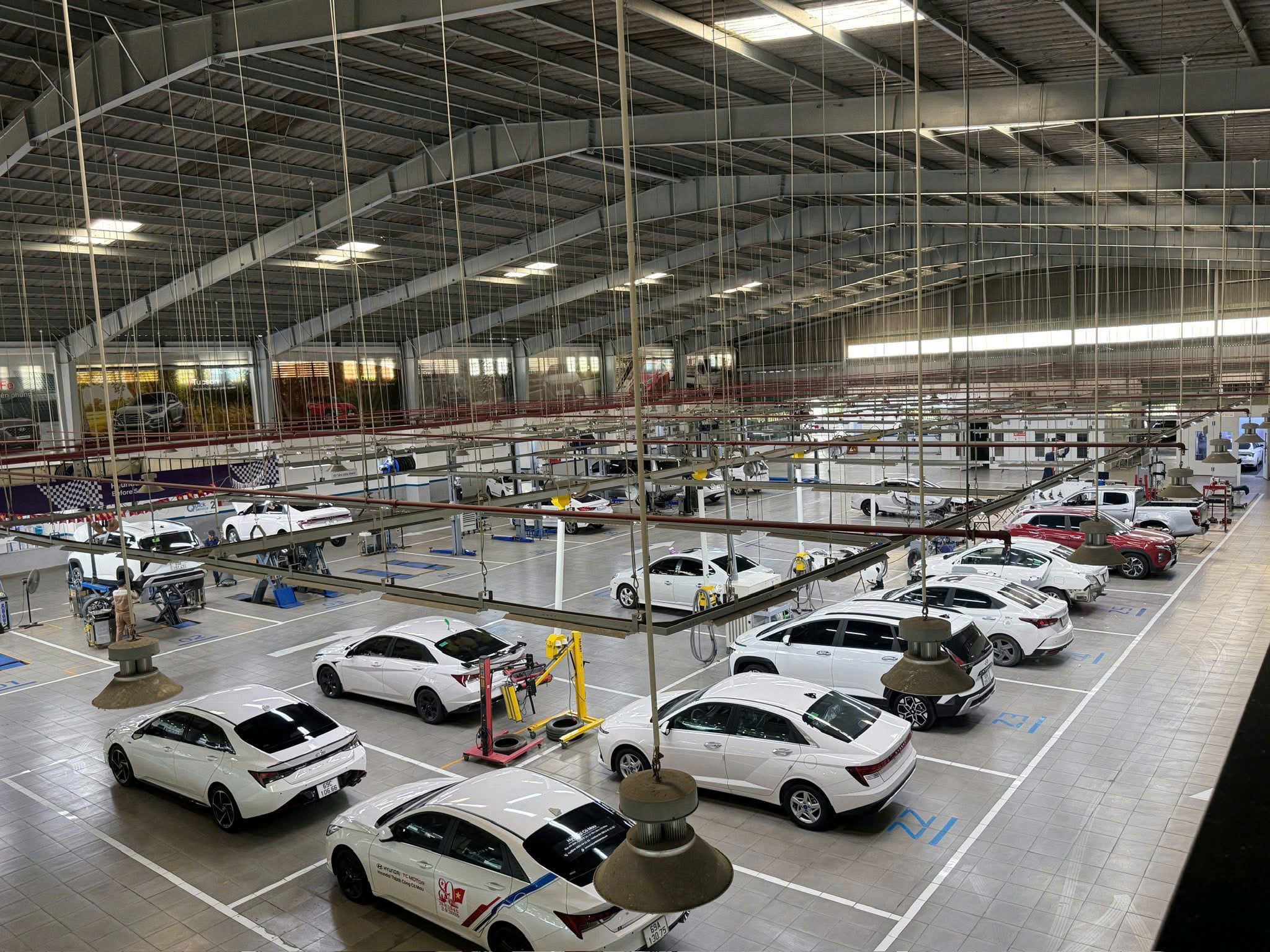 DỊCH VỤ CHUẨN HYUNDAI – CHĂM XE NHANH, ĐÚNG KỸ THUẬT