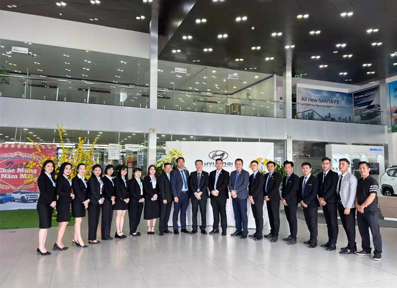 Hyundai Thành Công Cà Mau vinh dự đón Chủ tịch Hội đồng Quản trị thăm và chúc Tết đầu xuân