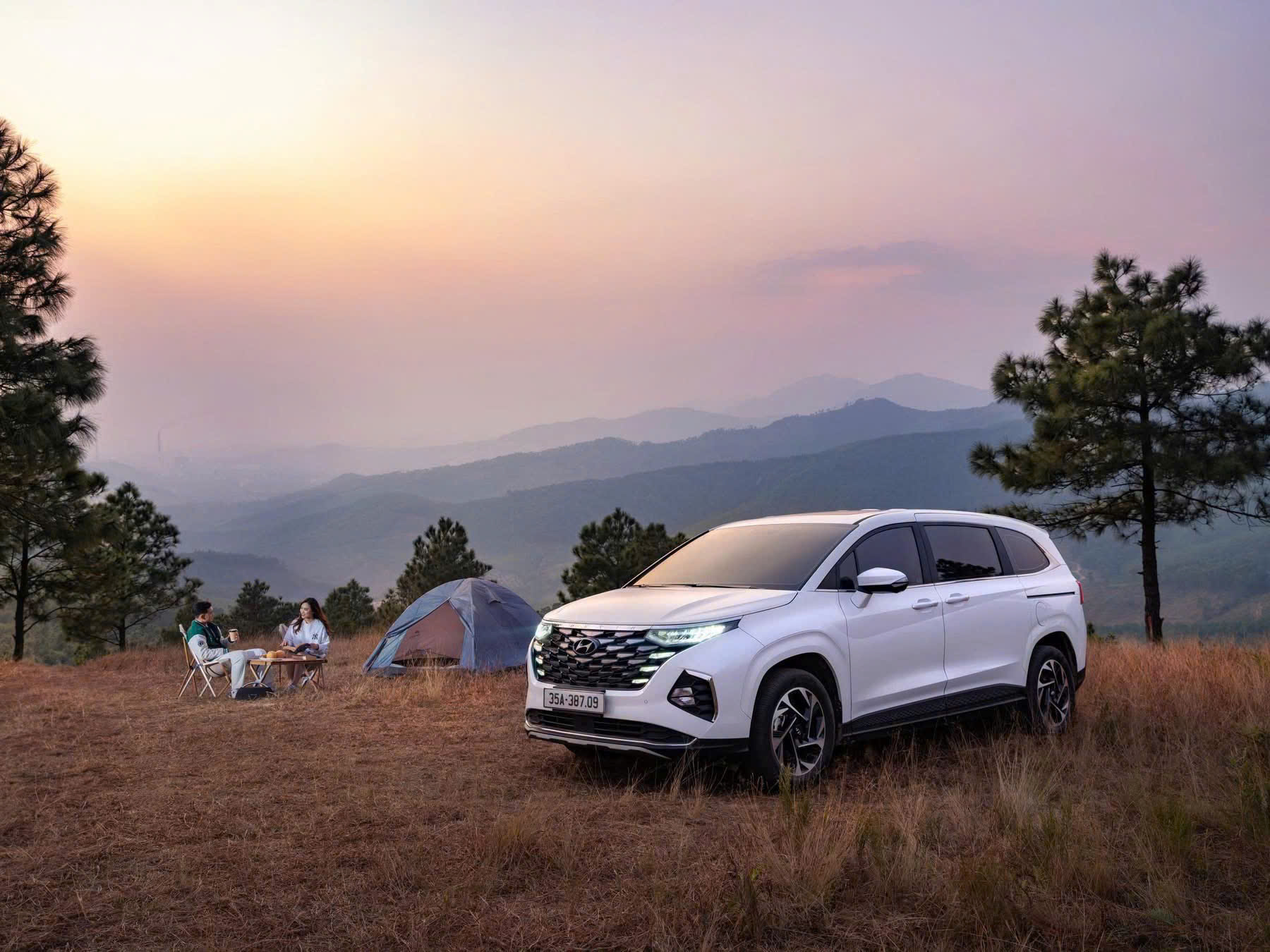 CHÀO HÈ RỰC RỠ – ƯU ĐÃI HẤP DẪN CÙNG HYUNDAI CUSTIN THÁNG 06/2026