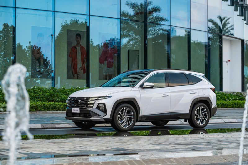 GIÁ TỐT CUỐI THÁNG – XE CÓ SẴN, NHẬN XE NGAY CÙNG HYUNDAI TUCSON